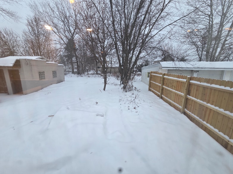 Building Photo - 41 W Interstate St