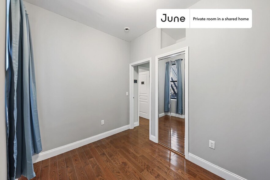 Building Photo - Room in Shared 4 bed/1.5 bath home