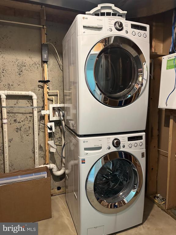 Building Photo - 25274 Gothic Square