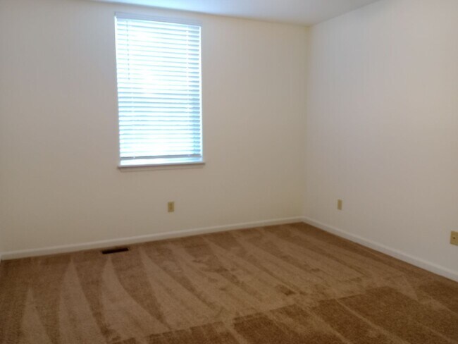 Building Photo - 3504-3506 Delmar Ct.