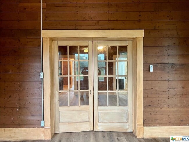 Building Photo - 409 S Pumphrey St