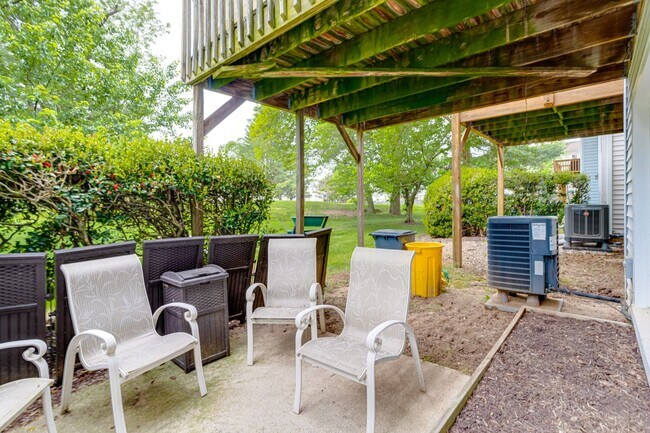 Building Photo - Crofton Condo For Rent