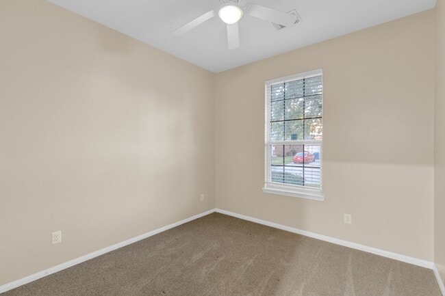 Building Photo - 1803 Riane Ln