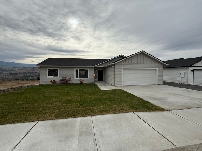 Building Photo - 562 S Joseph Ave