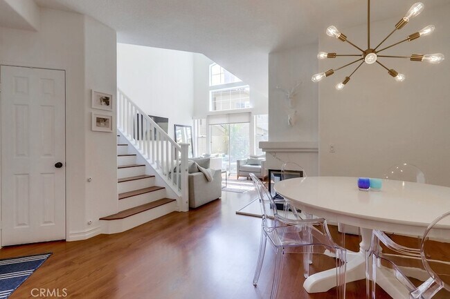 Building Photo - 54 Waxwing Ln