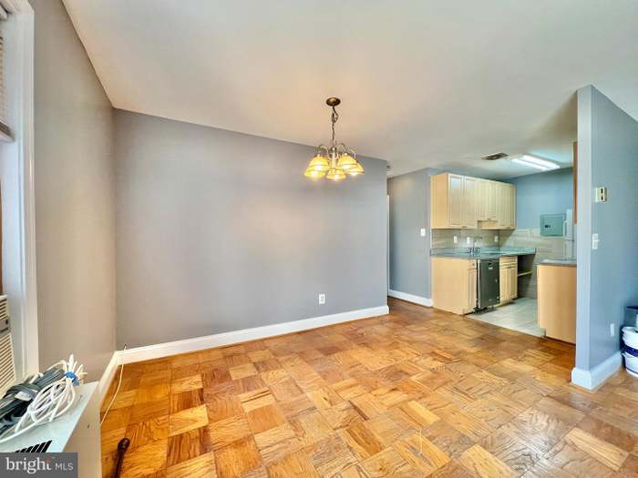 Building Photo - 1009 Chillum Rd