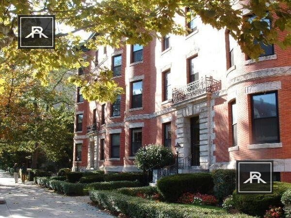 Building Photo - 869 Beacon St