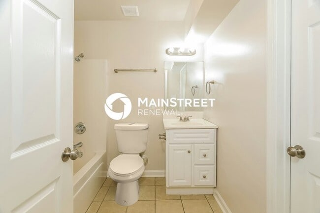 Building Photo - 5 Bedroom Pet-Friendly Home in TRUSSVILLE, AL with Main Street Renewal