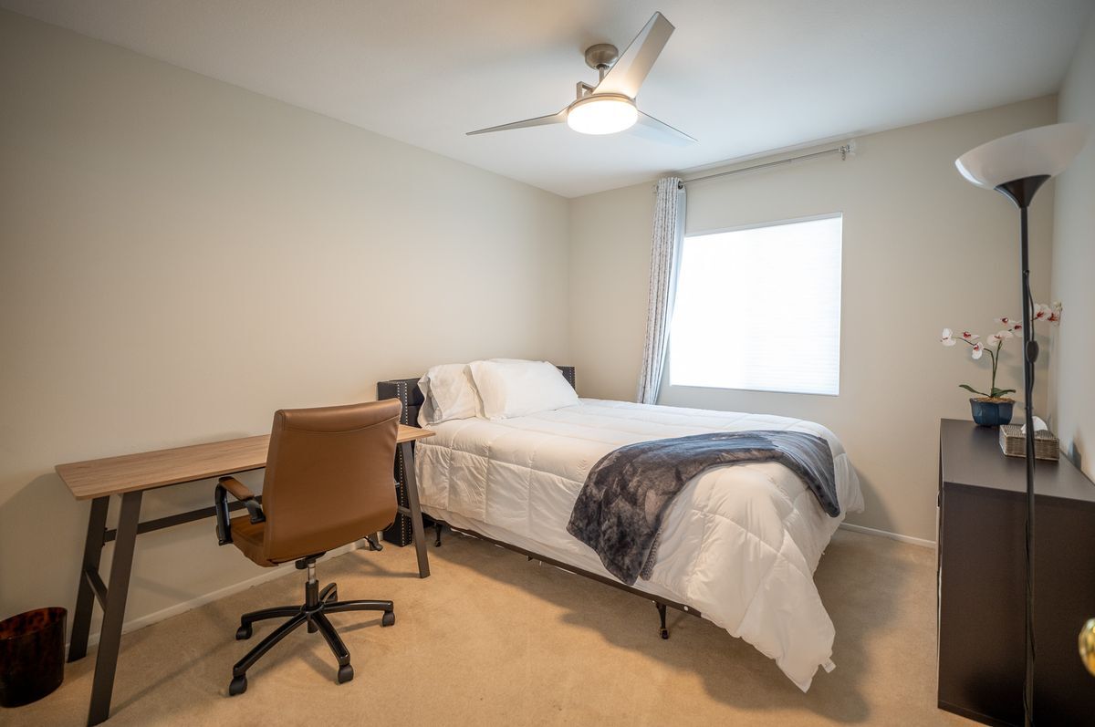 Building Photo - 12207 Vía Santa Marta