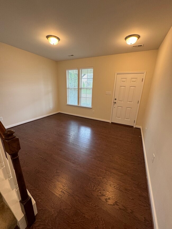 Building Photo - 6901 Swanhaven Dr