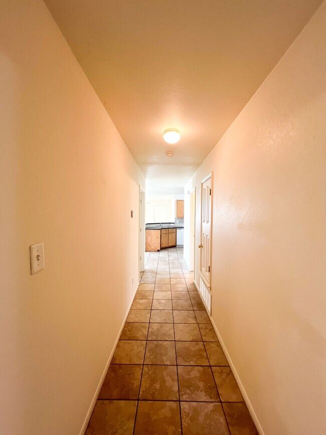 Building Photo - 3807 Wind Ct