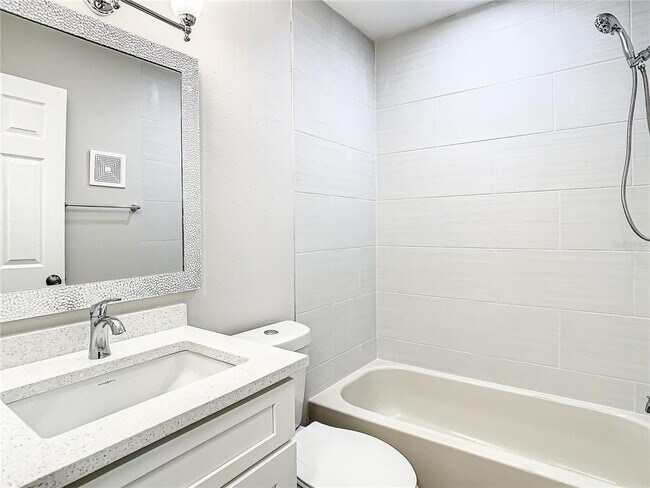 Building Photo - 2253 Norwegian Dr