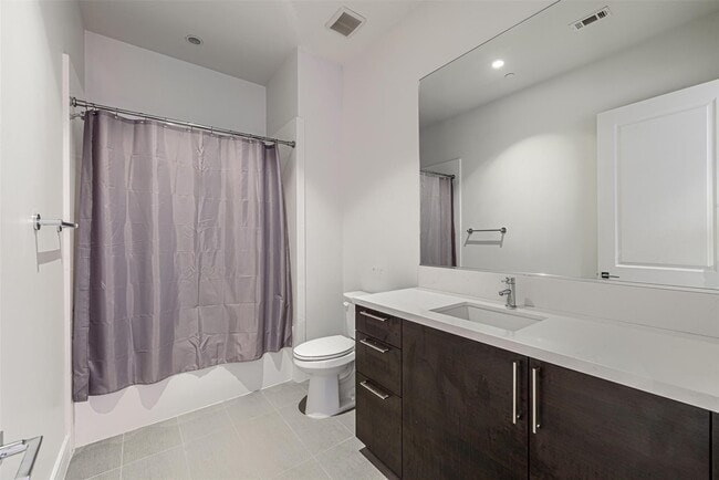 Building Photo - 4521 San Felipe St