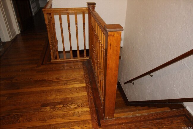 Building Photo - 88-82-88-62 62nd Dr