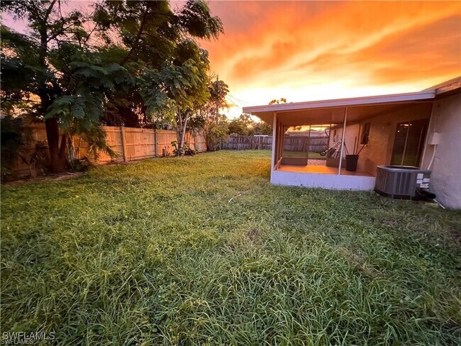Building Photo - 1310 Jeronimo Dr