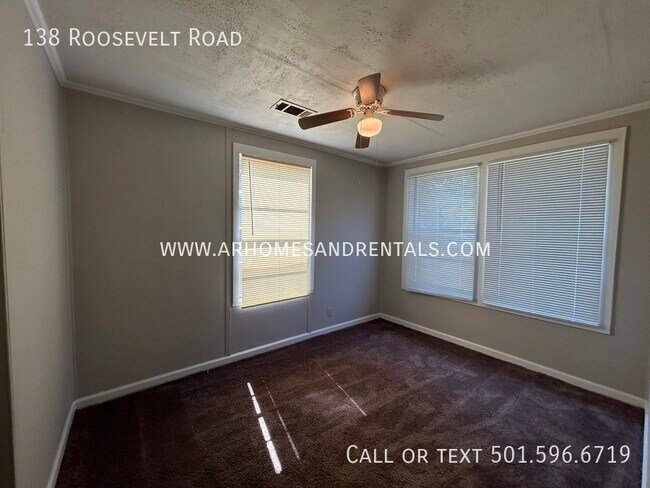 Building Photo - 138 Roosevelt Rd