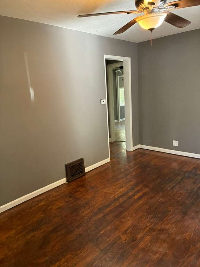 Primary Photo - 5112 Edith Ave