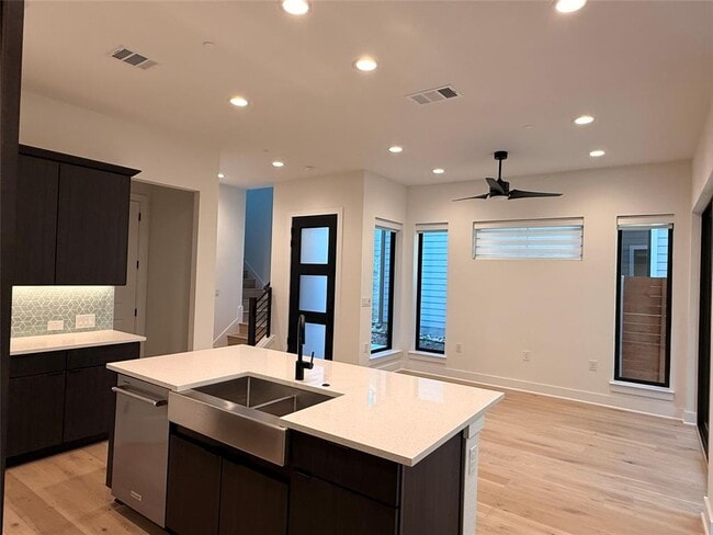 Building Photo - 2707 Dulce Ln