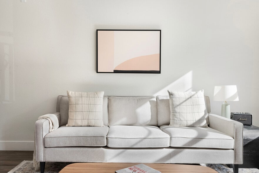 Building Photo - 3889 Artist Walk Common