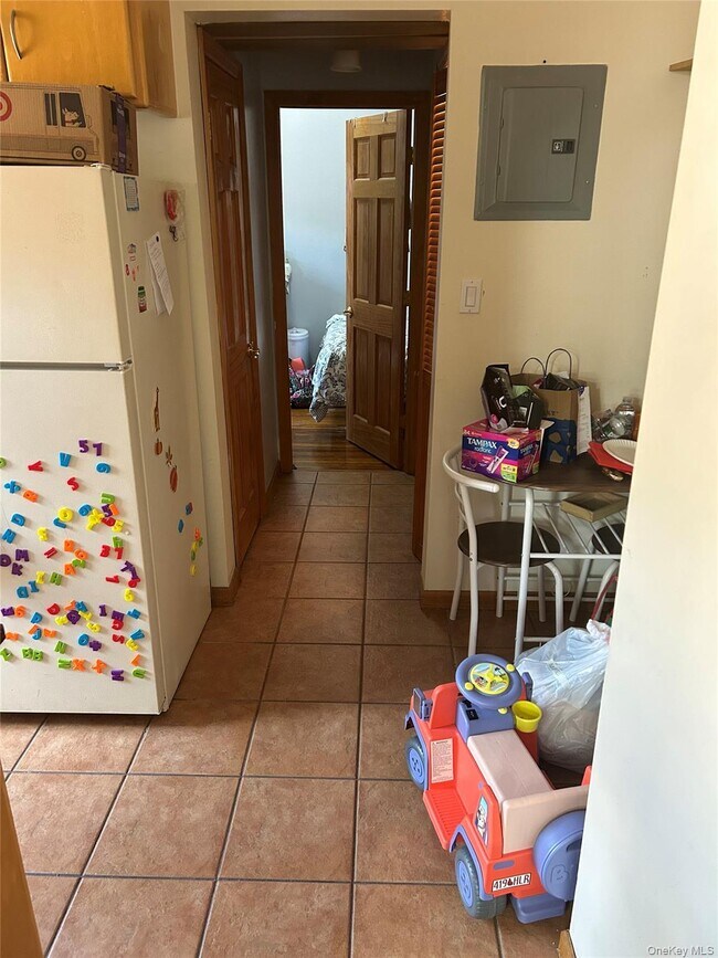 Building Photo - 31-05-31-33 33rd St