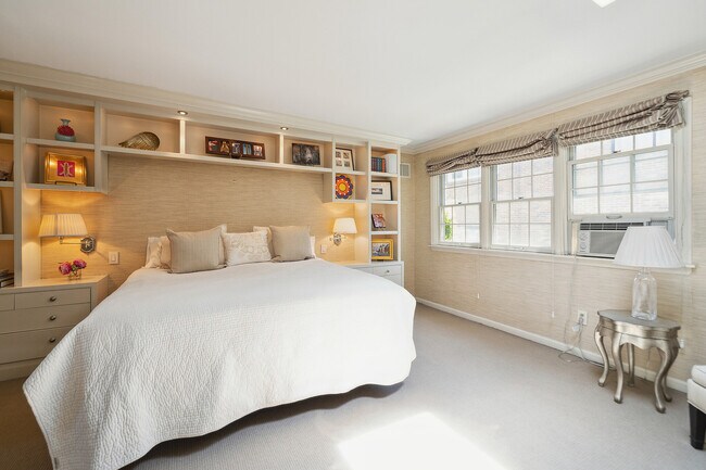 Building Photo - 421 S Jessup St