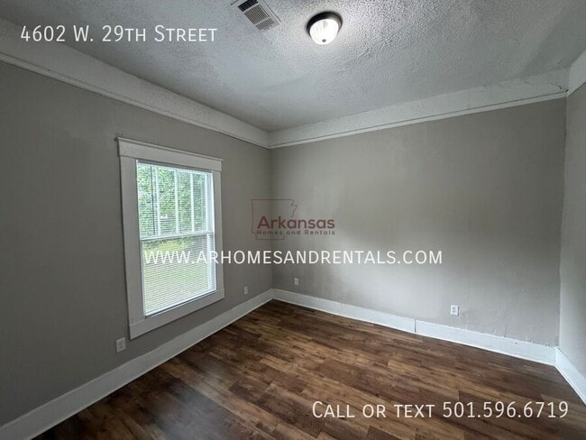 Building Photo - 4602 W 29th St