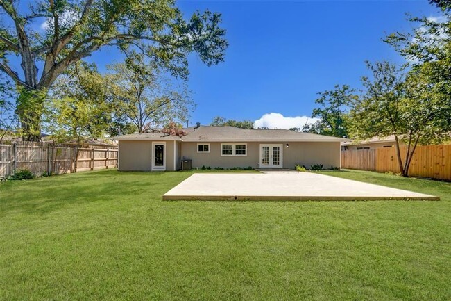 Building Photo - 7906 Hammerly Blvd