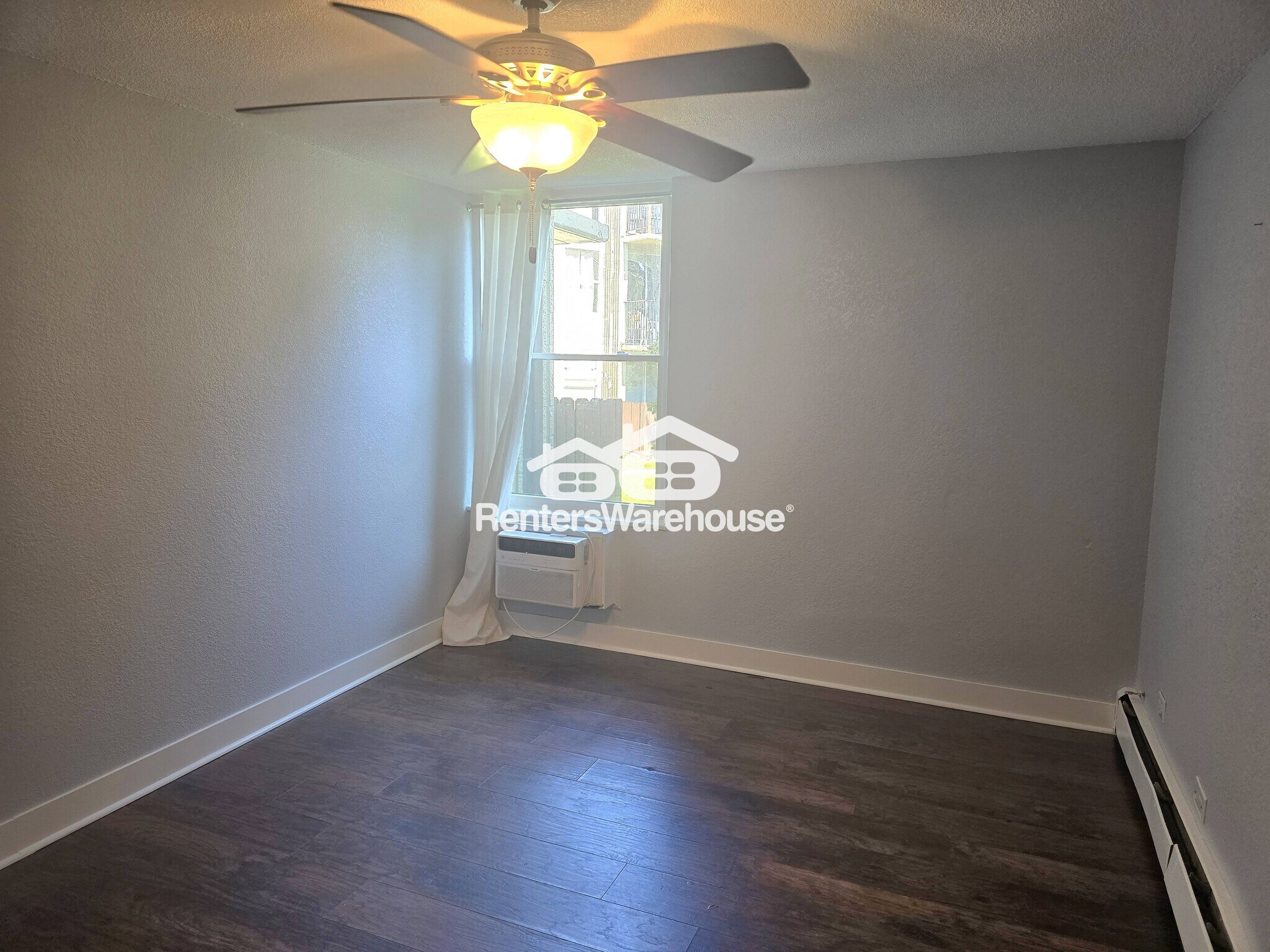 Building Photo - 2281 S Vaughn Way