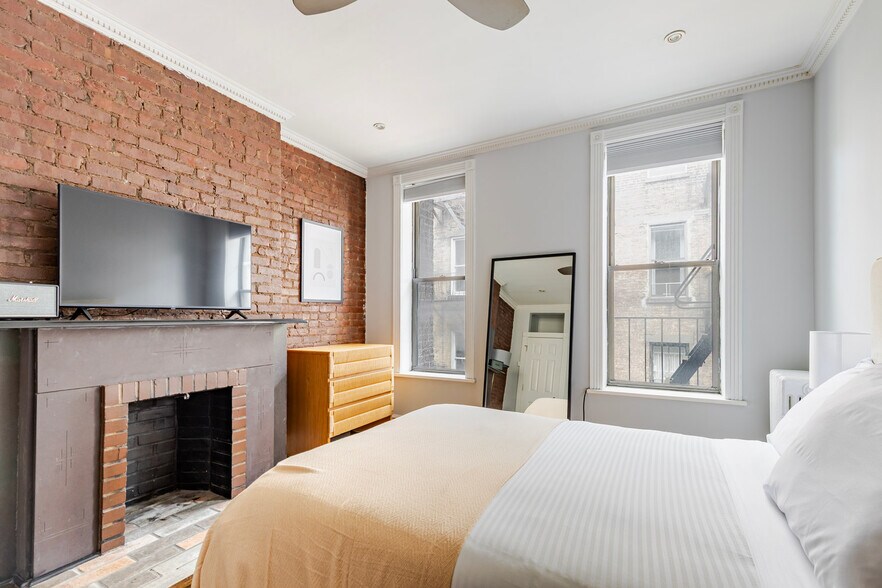 Building Photo - 51 Leroy St