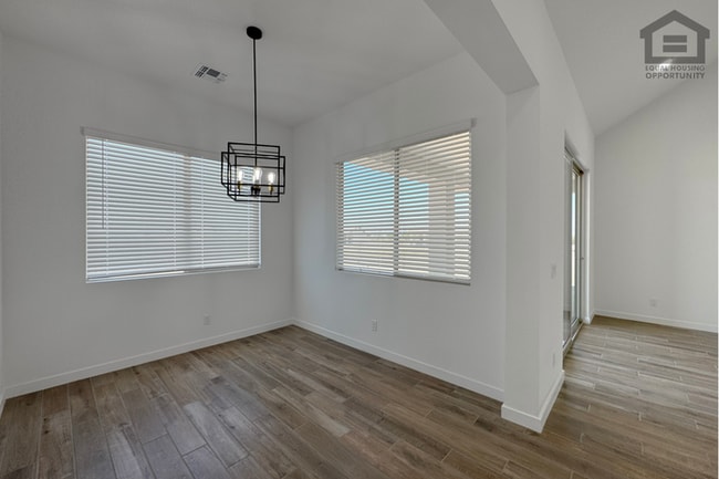 Building Photo - 3bed/2bath Home in North Surprise! Ready for Immediate Move-In! -- NO HOA!