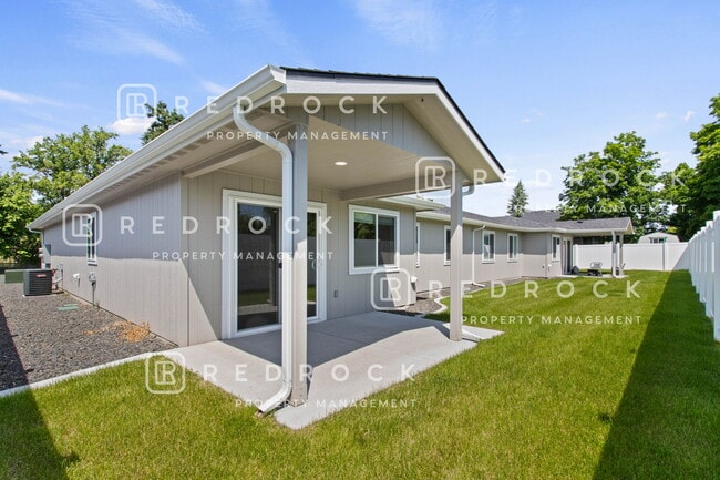Building Photo - 710 Jones Ln