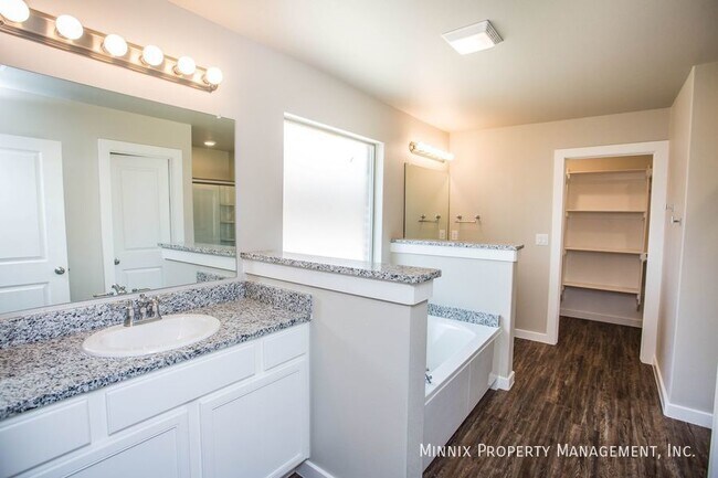 Building Photo - 2154 Kirksey Ave