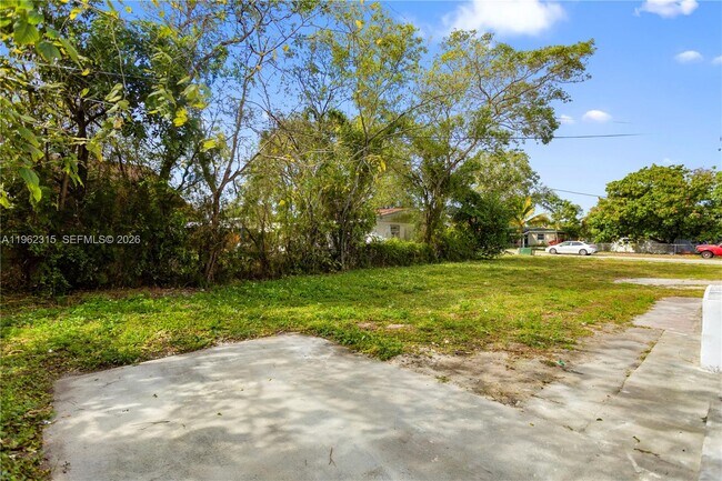 Building Photo - 6200 Fletcher St