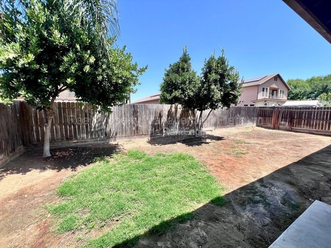 Building Photo - 5893 E Laurite Ave