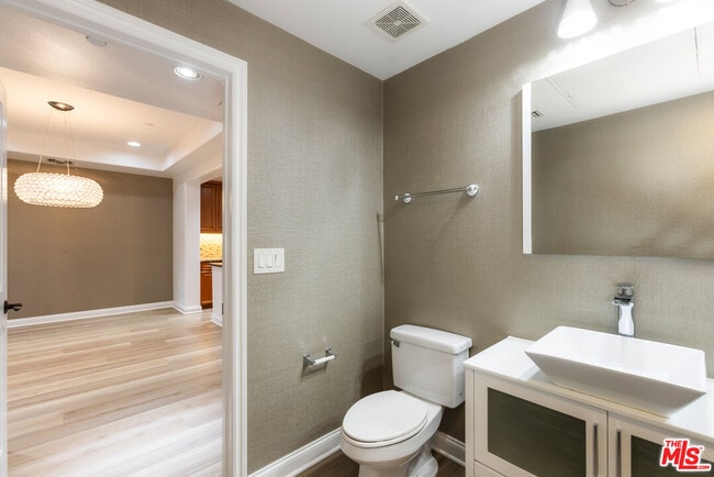 Building Photo - 12975 Agustin Pl