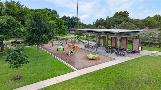 Building Photo - 105 S Weatherred Dr