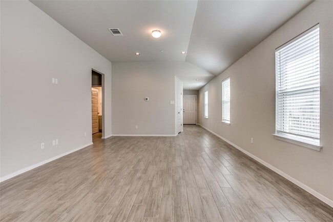 Building Photo - 2800 Joe Dimaggio Blvd