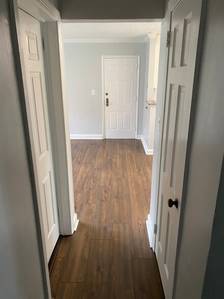 Two Bedrooms - 1706 W Abingdon Dr