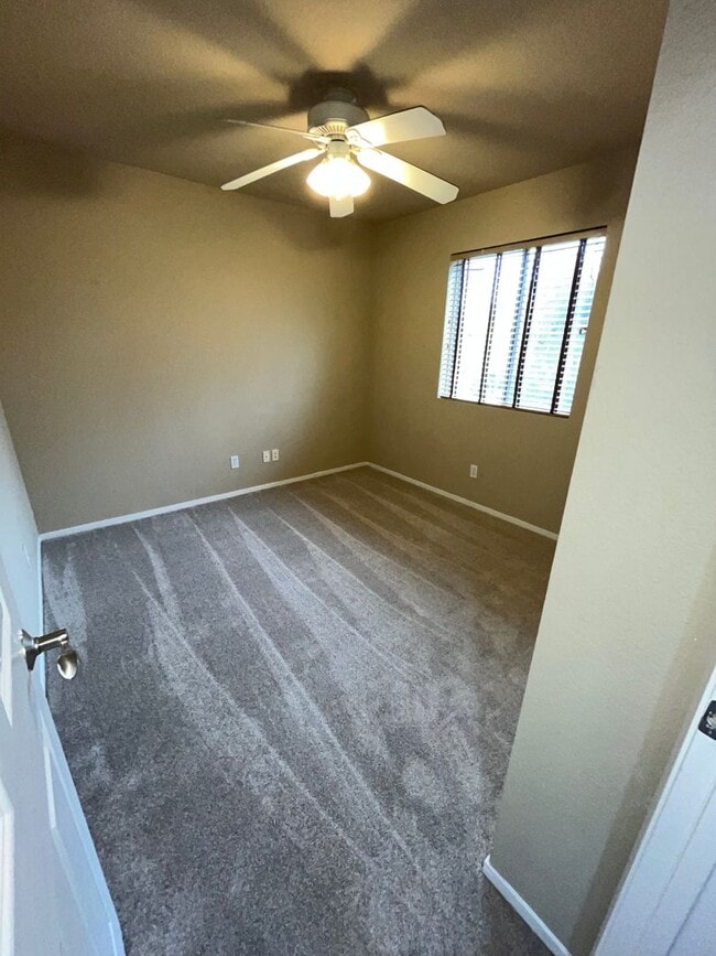 Building Photo - Gated 3BR|2.5BA|1508SF|2 Car Garage| Tenant pays $175 for WS&G | Community Pool, Clubhouse, & Fis...