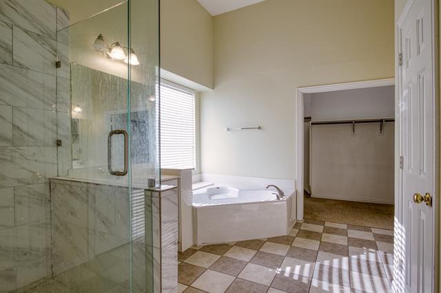 Building Photo - 4528 Oak Shores Dr