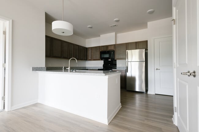 Building Photo - West Side Flats