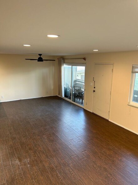 Building Photo - 26130 Narbonne Ave