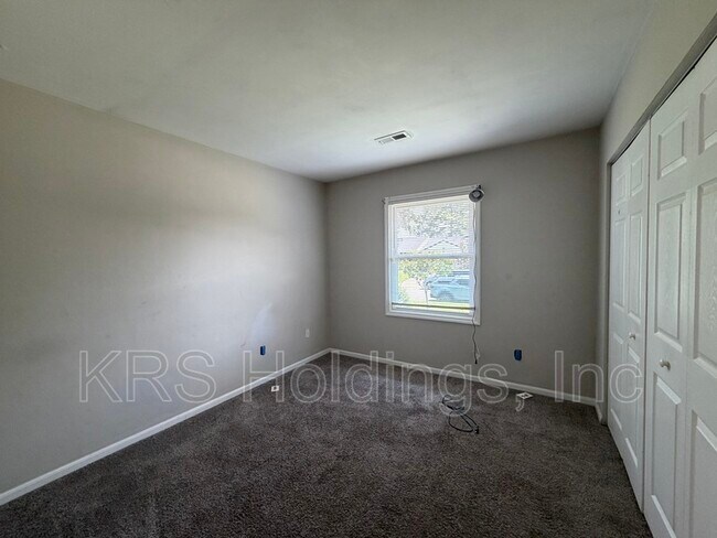Building Photo - 4508 Regent Dr