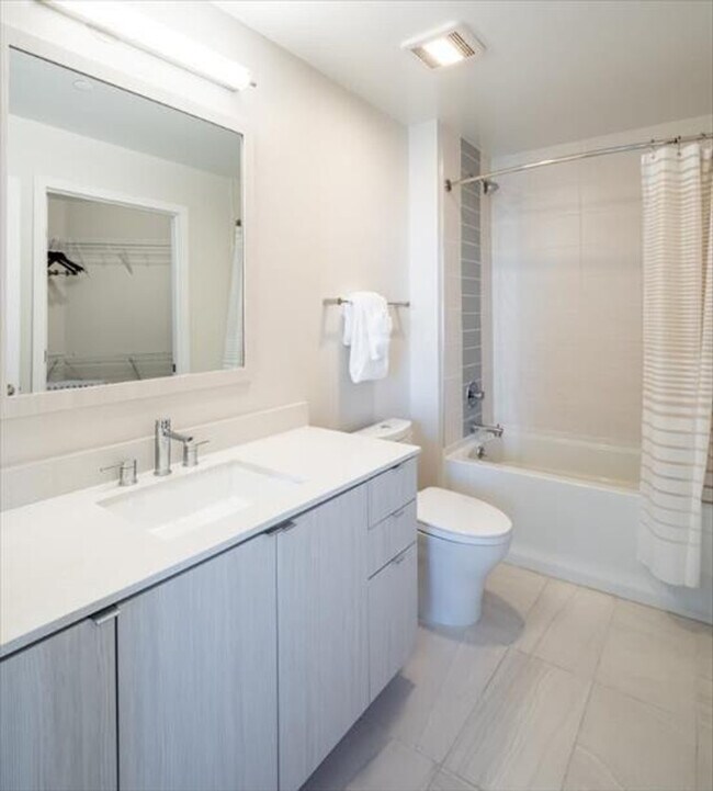 Building Photo - 400 Army Navy Dr