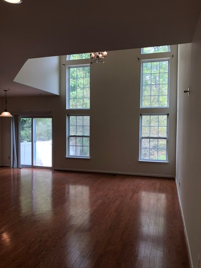 Building Photo - 4875 Atlas Cedar Way