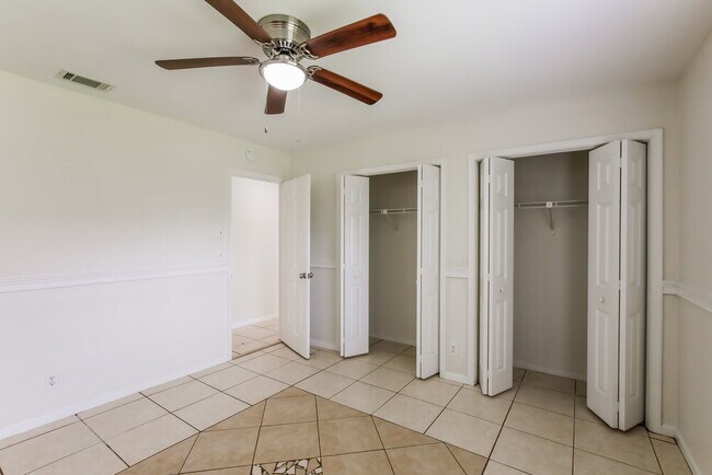 Building Photo - 13700 Exotica Ln