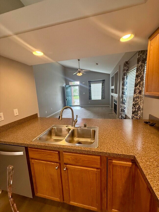 Building Photo - 3361 Scottish Trace