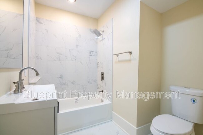 Building Photo - 718 78th St S