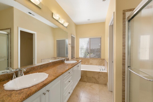 Building Photo - 7037 Surfbird Cir