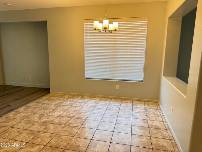 Building Photo - 11562 W La Reata Ave